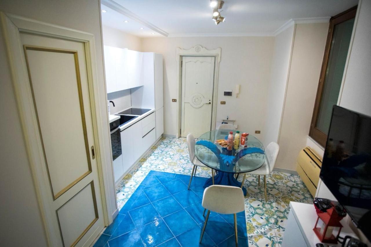 Appartamento Hause Naty Spaccanapoli Esterno foto